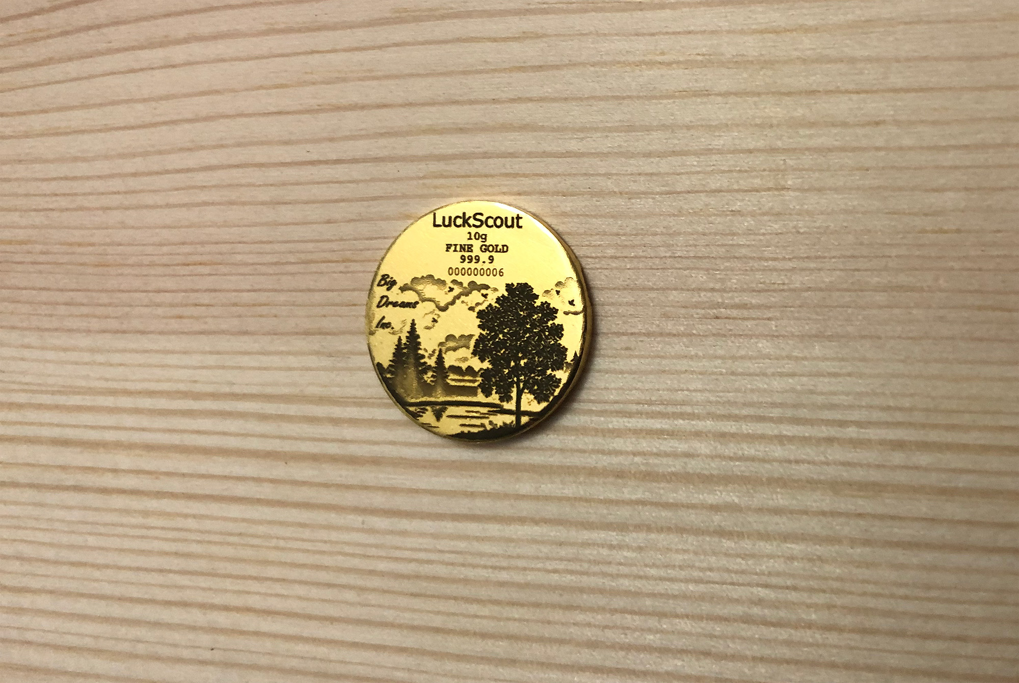 Typical LuckScout 10g Gold Round Typical LuckScout 10g Gold Round