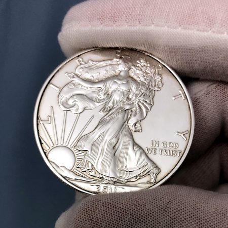 Rare American Silver Eagle $1 Coin - Immaculate Condition, Collector's Dream!