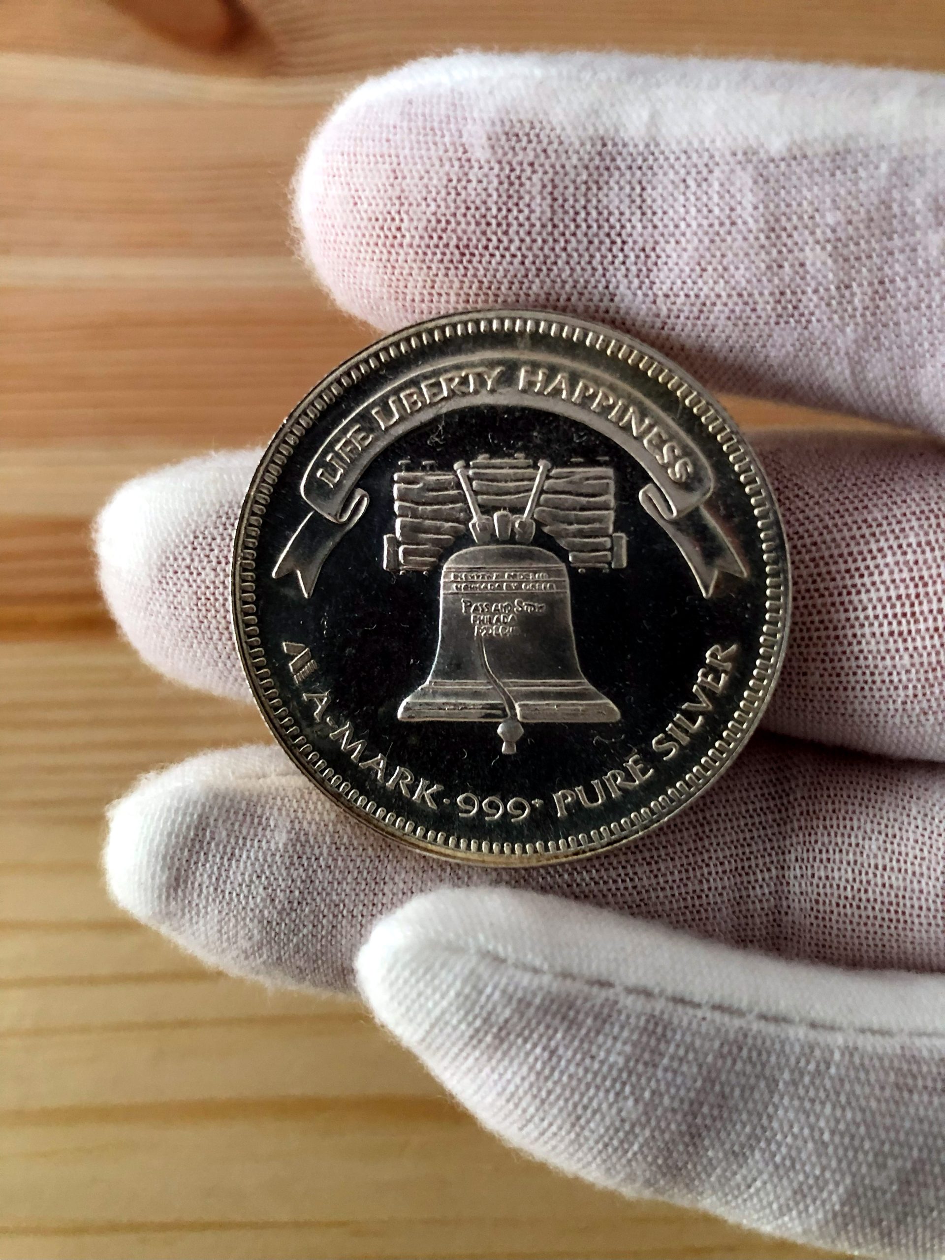 🌟 Rare Vintage 1986 1 oz .999+ Fine Silver A-Mark Liberty Round – Own a Piece of History! 🦅💰