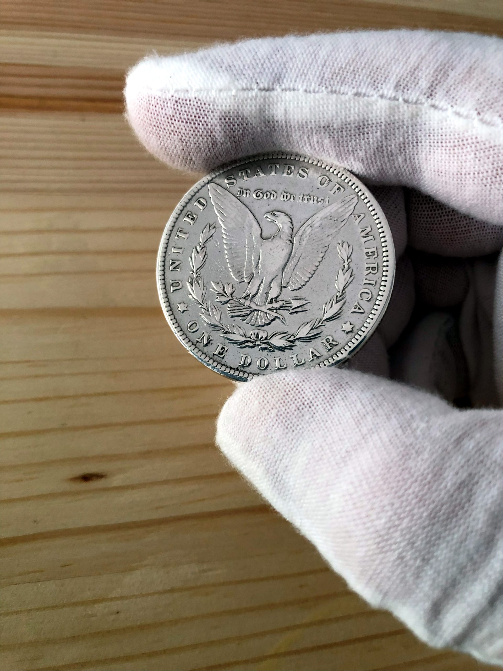 🌟 Rare Gem Alert! Own a Piece of History: 1879 Morgan Silver Dollar - Philadelphia Mint 🌟